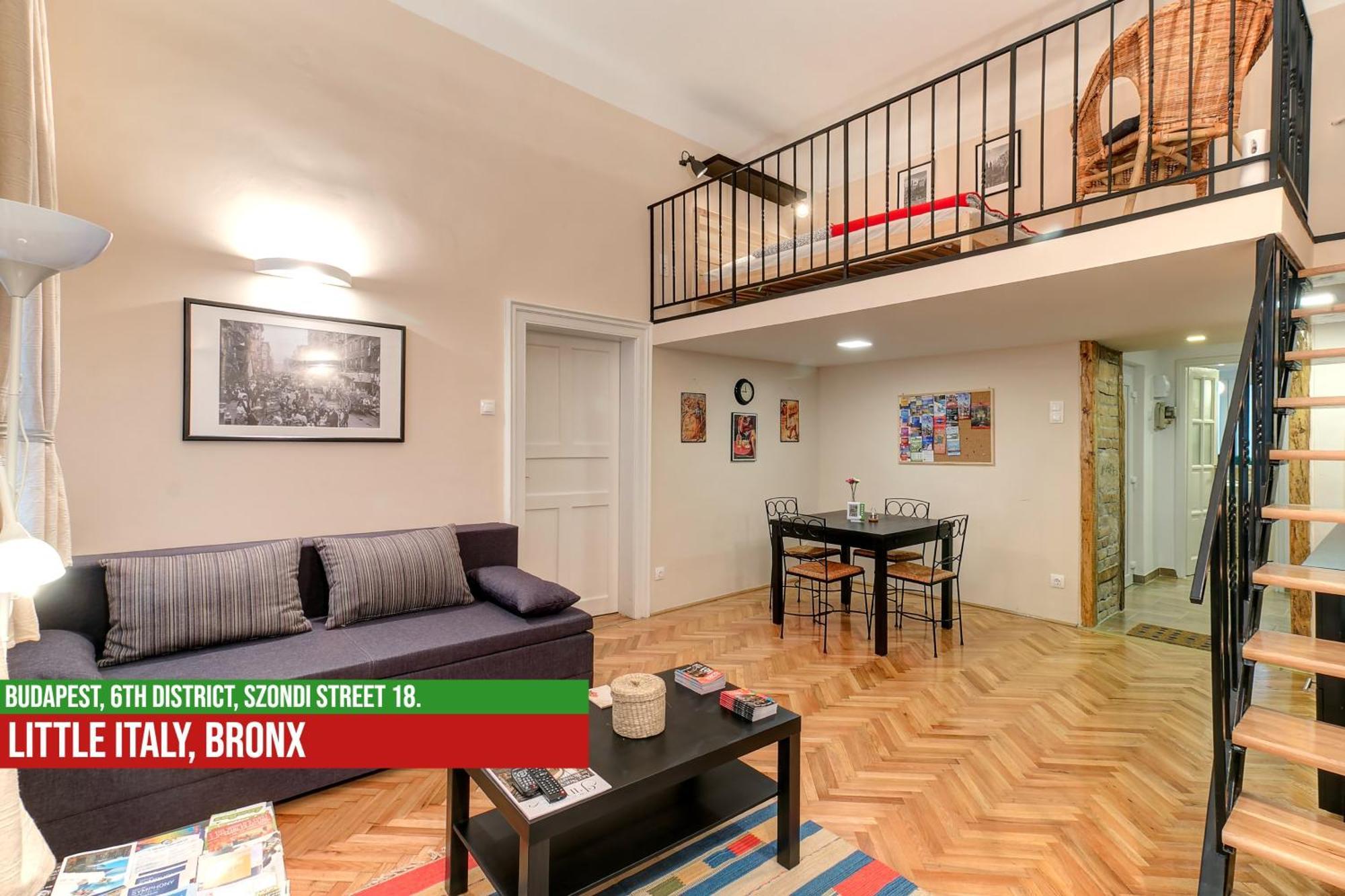 Little Italy Bronx Apartment Budapest Bagian luar foto